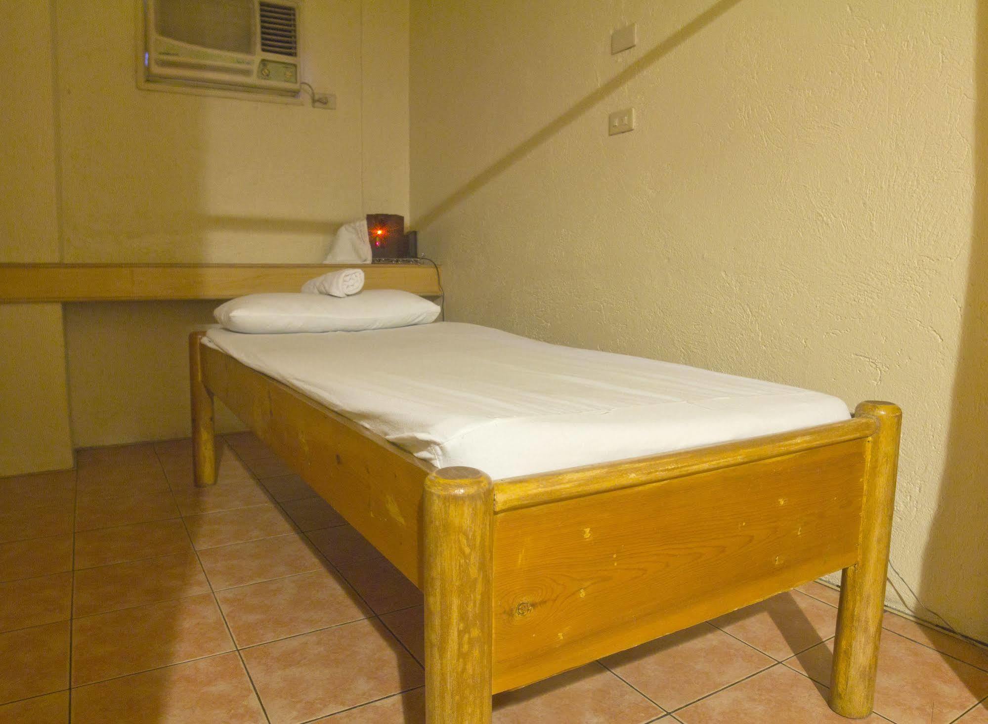 Nichols Airport Hotel Paranaque City Bagian luar foto
