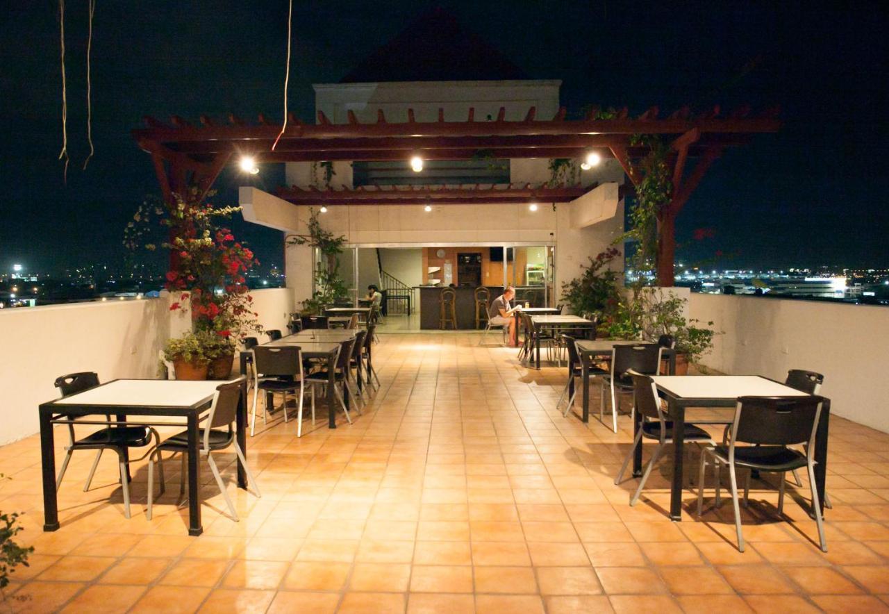 Nichols Airport Hotel Paranaque City Bagian luar foto